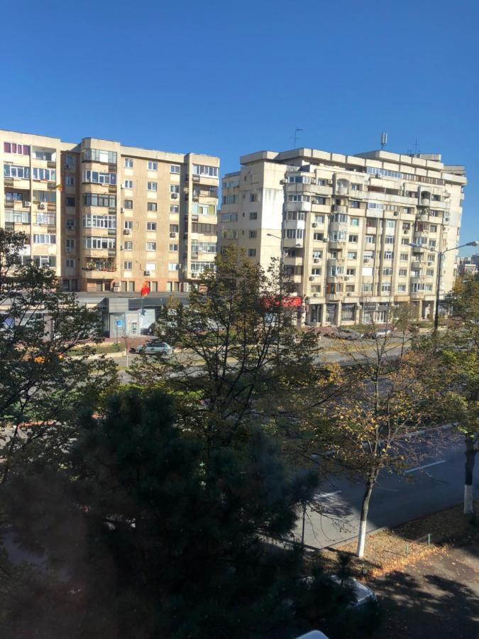 Adrian Home, Central Ploieşti Eksteriør bilde